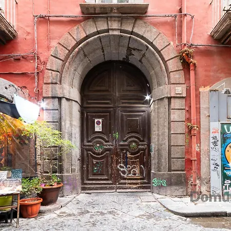 Casa Leonardo al Gesu By DomusExtra-3